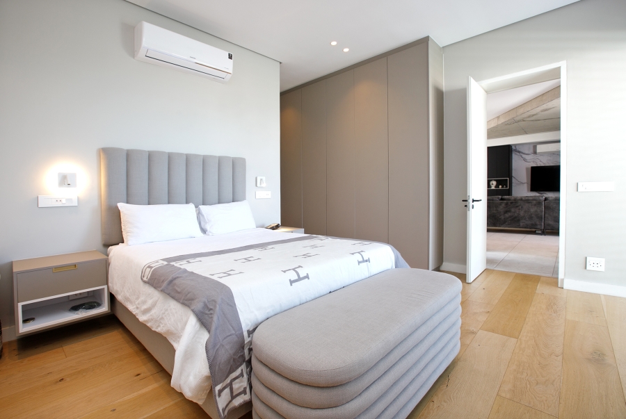 To Let 4 Bedroom Property for Rent in Fresnaye Western Cape